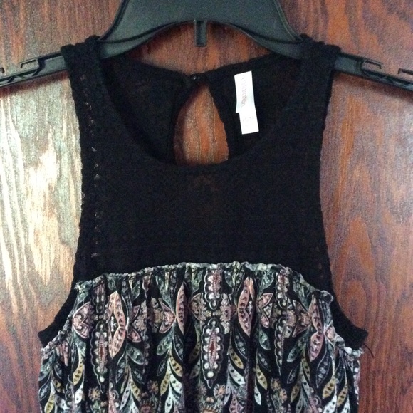 Babydoll Ruffled Top - Picture 2 of 6